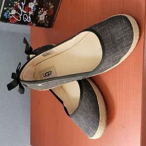 Ugg Slip-On Flat with Bow